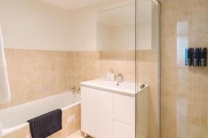 Comfort - 3 Bedroom Deluxe Family Home