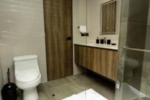 Departamento con cama queen, alberca, gimnasio y coworking, a minutos de Expo Guadalajara