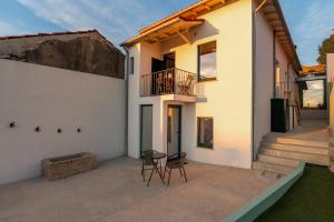 Foz Seaview Houses by Host Wise