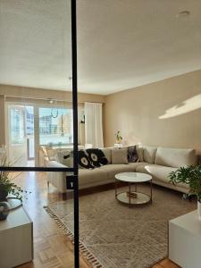 Black Elegant - Feel Lapland With Design & Style