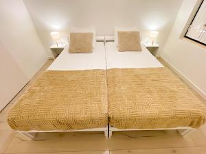 Entire 2 Bedroom Family Friendly House in Belem Lisbon 3 to 5 Guests