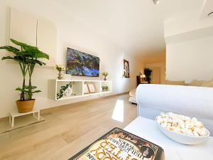 Entire 2 Bedroom Family Friendly House in Belem Lisbon 3 to 5 Guests