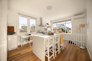 Light Filled 3-Bed Home near Brighton Beach