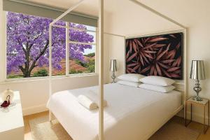 Light Filled 3-Bed Home near Brighton Beach