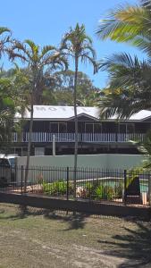 Agnes Palms Motel