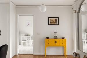 Free parking - spacious apartment near 48 tram