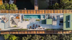 Classy 2BR on Private Cenote Big Gym Roof Pool