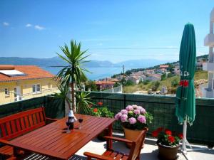 Beachfront Mastrinka Apartments with Sea View - Studio Apartment with Terrace and Sea View