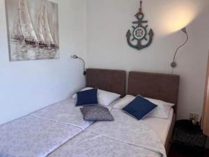 Apartments Valentinovo - One Bedroom Apartment With Sea View B