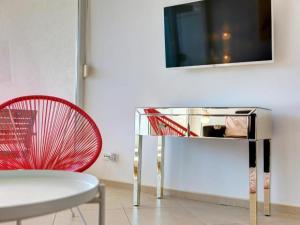 One-Bedroom Apartment With Sea View Premium