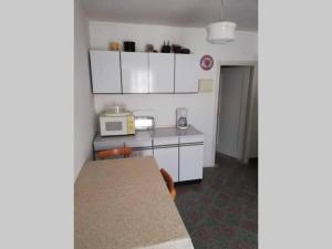 Holiday Home Ribari - Four Bedroom Holiday Home with Terrace