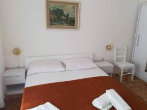 Holiday Home Ribari - Four Bedroom Holiday Home with Terrace