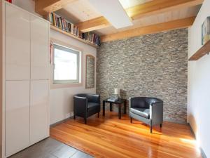 Family-Friendly Serene Retreat Holiday Home - Four Bedroom Holiday Home with Terrace