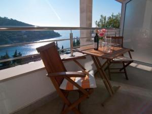 One-Bedroom Apartment With Balcony And Sea View Superior 2