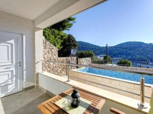One-Bedroom Apartment With Balcony And Sea View Superior 2