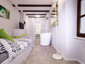 Piran Downtown Chic and Cozy Apartments - Comfort One Bedroom Apartment