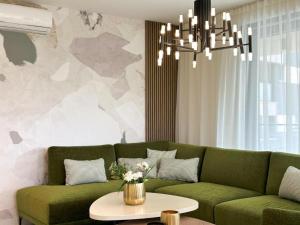 Three-Bedroom Penthouse The Riviera Three -S3