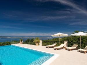 Villa in Crikvenica with swimming pool