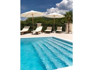 Villa in Crikvenica with swimming pool