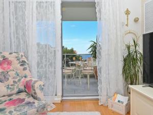 Apartment Hani 2 - Two Bedroom Apartment With Balcony And Sea View