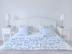 Apartment Villa Troskot - Villa with pool