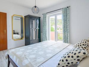 Apartment Villa Troskot - Villa with pool