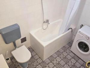 George Central Apartment - Two Bedroom Apartment with Park View