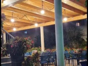 Peaceful Apartments With Style - Classsic Two Bedroom Apartment