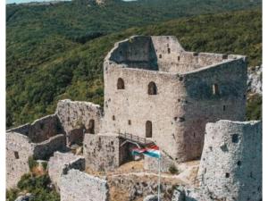 Apartment and Room Mare Vrlika - Double Bedroom with Terrace and External Kitchenette