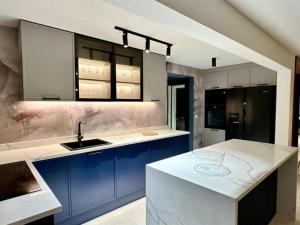 Two-Bedroom Apartment with private pool The Bayfront One -S5