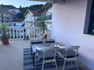 Apartment Centar - Three Bedroom Apartment