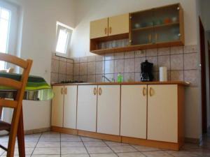 Apartments Degi - Two Bedroom Apartment right