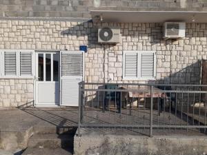 Two-Bedroom Apartment With Sea View Ap 1