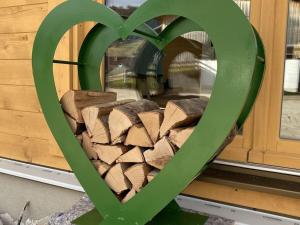 Log cabin Green Heart