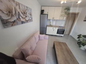 Apartment Jaki - One Bedroom Apartment with Garden View