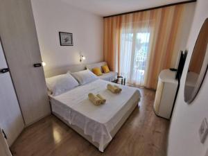 One Bedroom Apartment with Sea View and Terrace