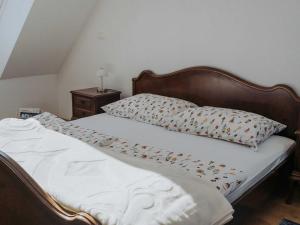 Enchanted Misty Valley Cottage Apartments - Comfort One Bedroom Apartment