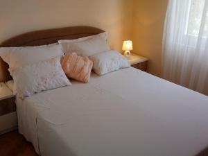 Two Bedroom Apartment with Sea View and Balcony
