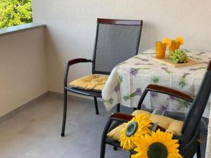 One Bedroom Apartment with Balcony 1