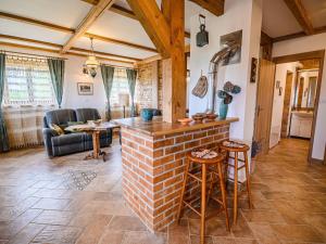 Hidden Authentic Haven Apartments - Two Bedroom Apartment with Balcony