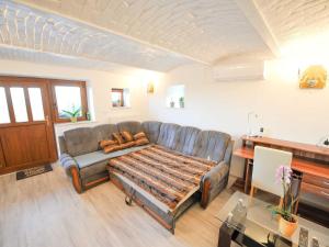 Relax and Rustic Apartments with Terrace - Classic One Bedroom Apartment with Terrace