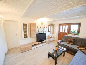 Relax and Rustic Apartments with Terrace - Classic One Bedroom Apartment with Terrace