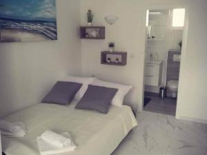 One-Bedroom Deluxe City View Apartment