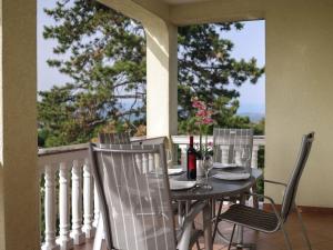 Peaceful Nature Retreat Near Krk Town with BBQ and Parking - Standard Two Bedroom Apartment