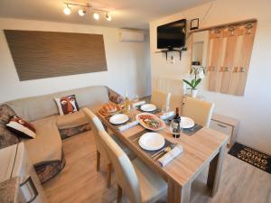 Relax and Rustic Apartments with Terrace - Standard One Bedroom Apartment with Terrace