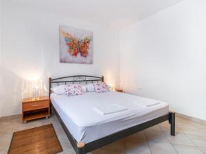 Three Bedroom Apartment with Terrace