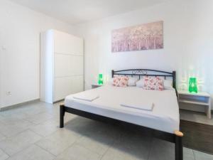 Three Bedroom Apartment with Terrace