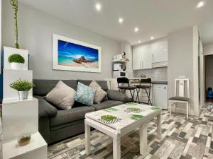 Apartment in Torremolinos 300 m from beach