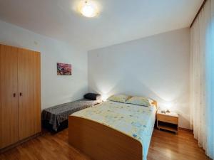 Apartments Pezo - Studio apartment with Terrace Tina 4