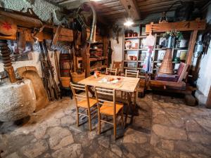 Cozy Countryside Retreat Villa with Hot-Tub - Two Bedroom Villa with Hot Tub